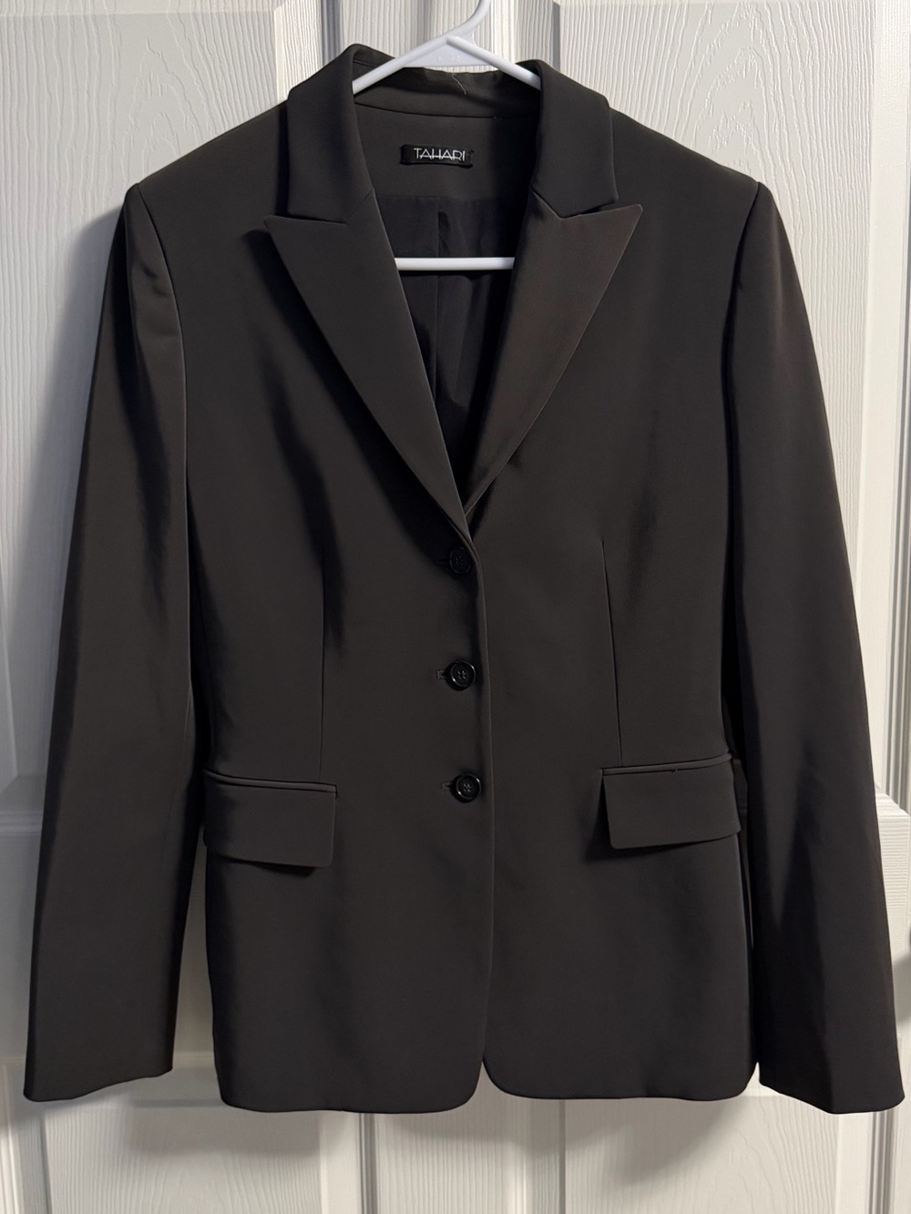 Tahari Dark Brown 3 Button Blazer Size 6